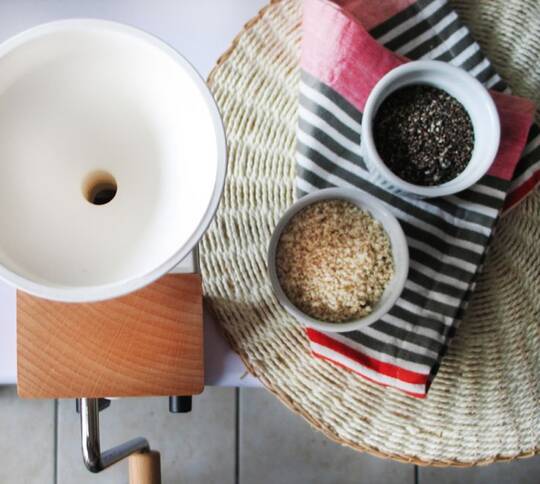 Flocino flaker flocker